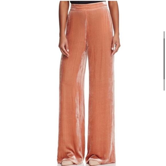 Alice + Olivia Racquel Pink Crushed Velvet Pants - Picture 2 of 10